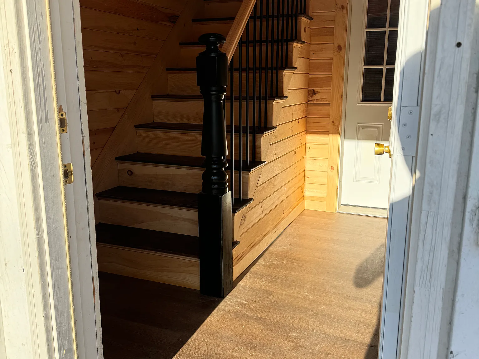 657 Maine Ave — Photo 1