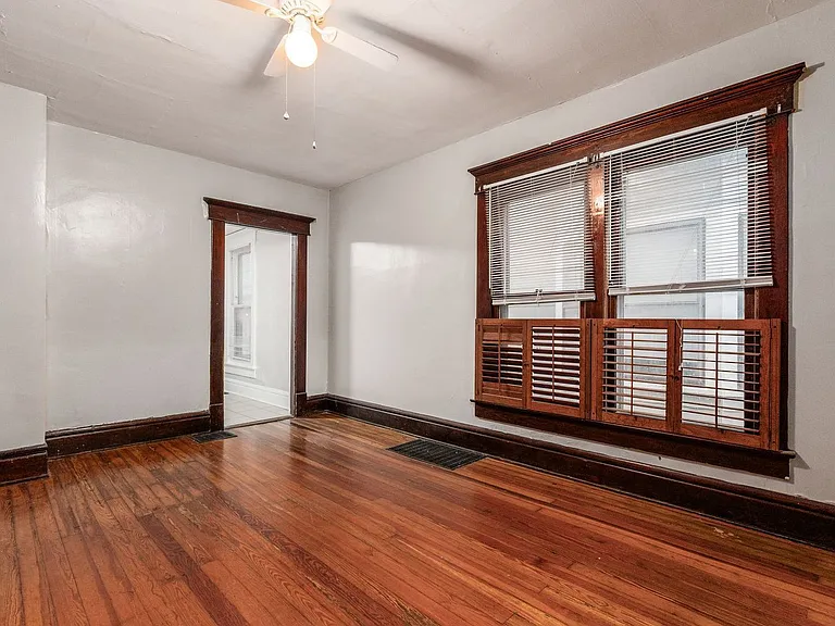 25 E Blake Ave — Photo 6