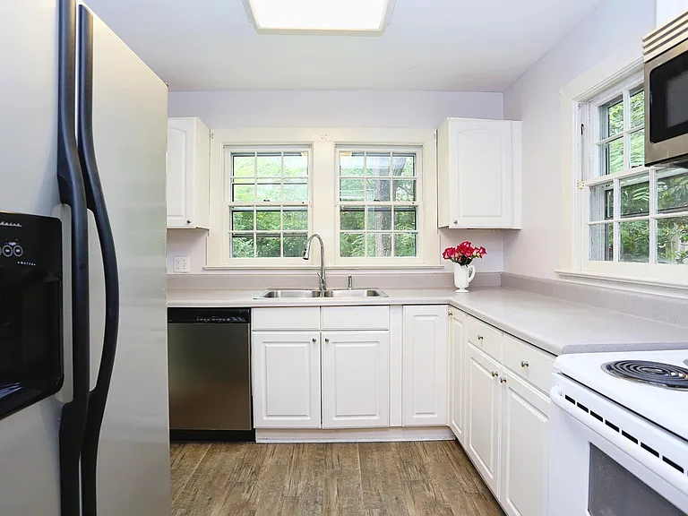 502 Pritchard Ave — Photo 8