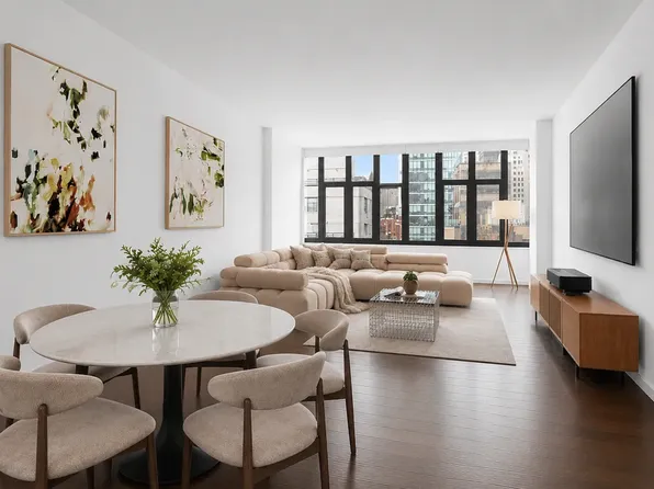 591 Third Avenue image 1 of 9