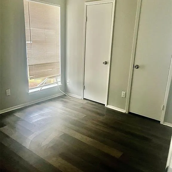 21006 Bridgeview Cir — Photo 16