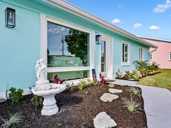 1380 Glen Haven Dr, Merritt Island, FL 32952