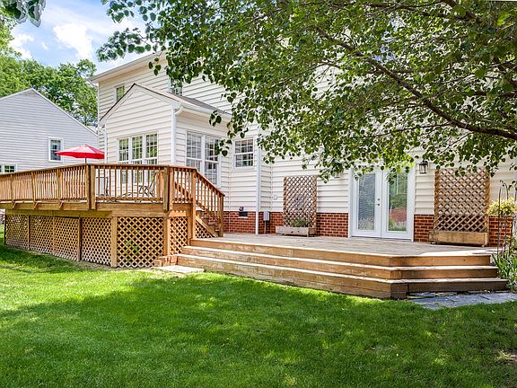 5th image of 9072 Winterham Dr