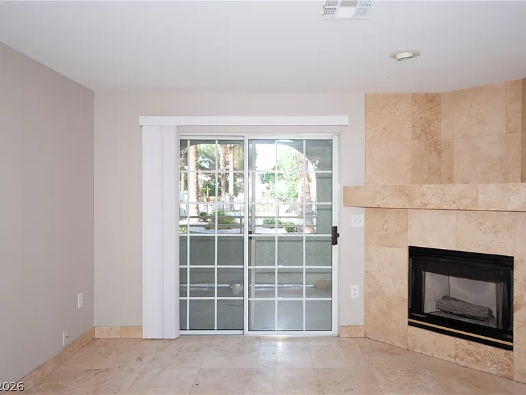 8452 Boseck Dr #187 — Photo 8