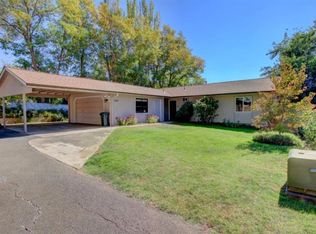 1207 NE Madrone St, Grants Pass, OR 97526