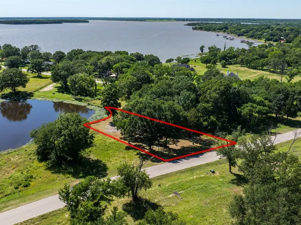 708 Clubview Dr, Kemp, TX 75143