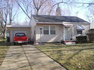 2411 Malden Rd, Cleveland, OH 44121