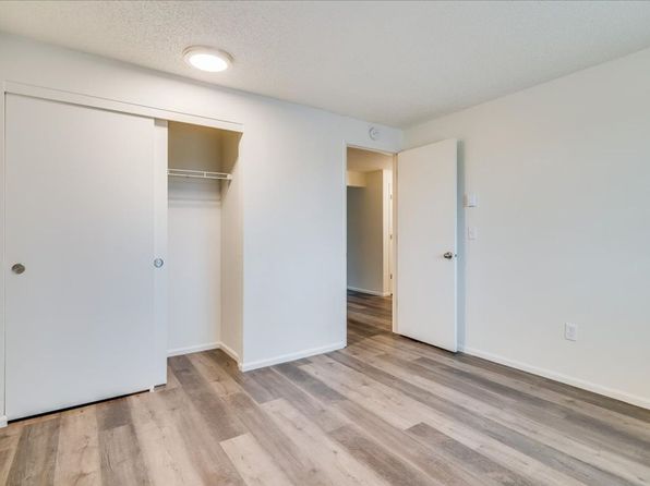 Barclay Square Apartments | 2377 W Hayes St, Woodburn, OR