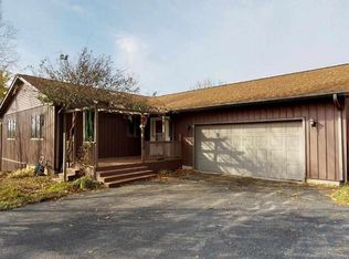 18928 Pleasant Hill Rd, Chadwick, IL 61014