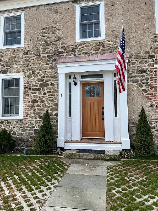 2 bed, 1.5 bath, 1500 sqft, $3,500 — Photo 2