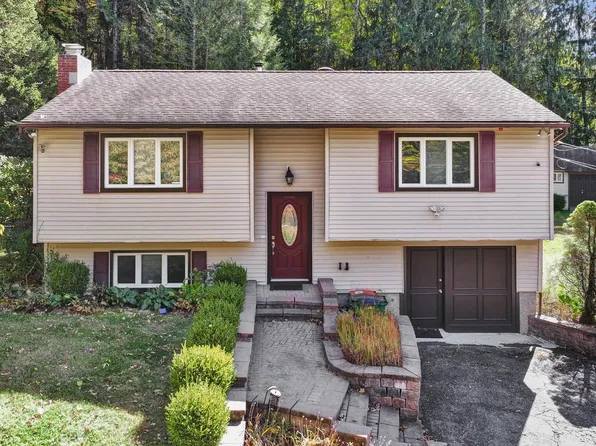 135 Barrett Hill Road, Carmel, NY 10512