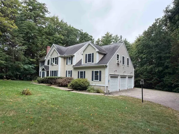 7 Palmer Drive, Kensington, NH 03833
