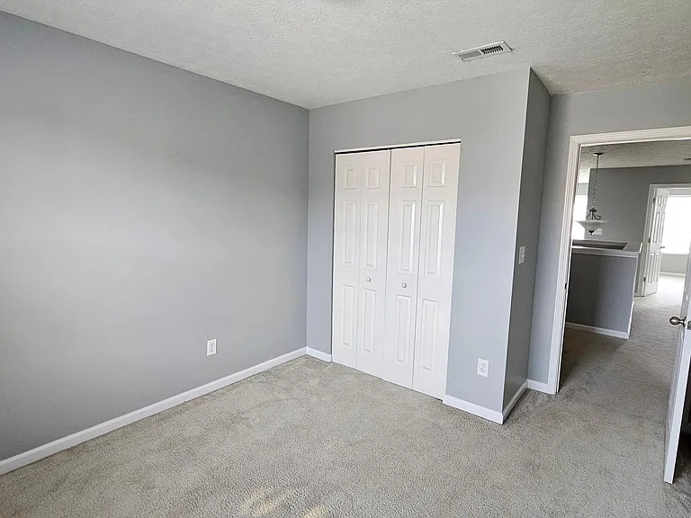 2517 Middle View Dr — Photo 13