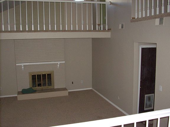 Cozy Family Room w/ Fireplace