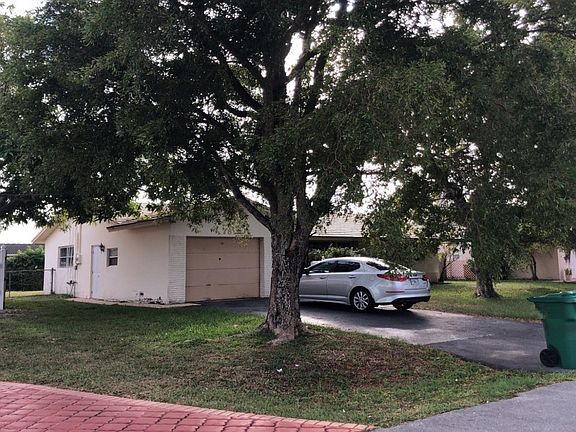 3rd image of 7810 NW 39th Ct