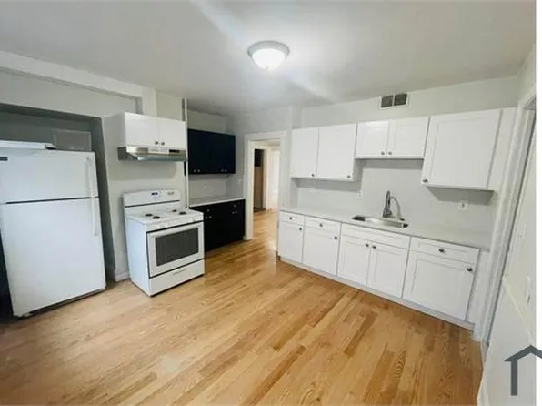 800 Washington St, Dorchester, MA 02124