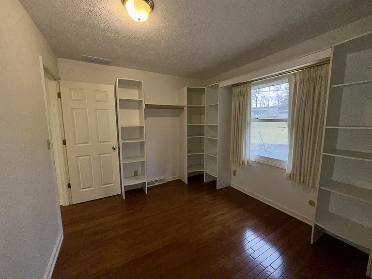 690 Terrace Lake Rd — Photo 48