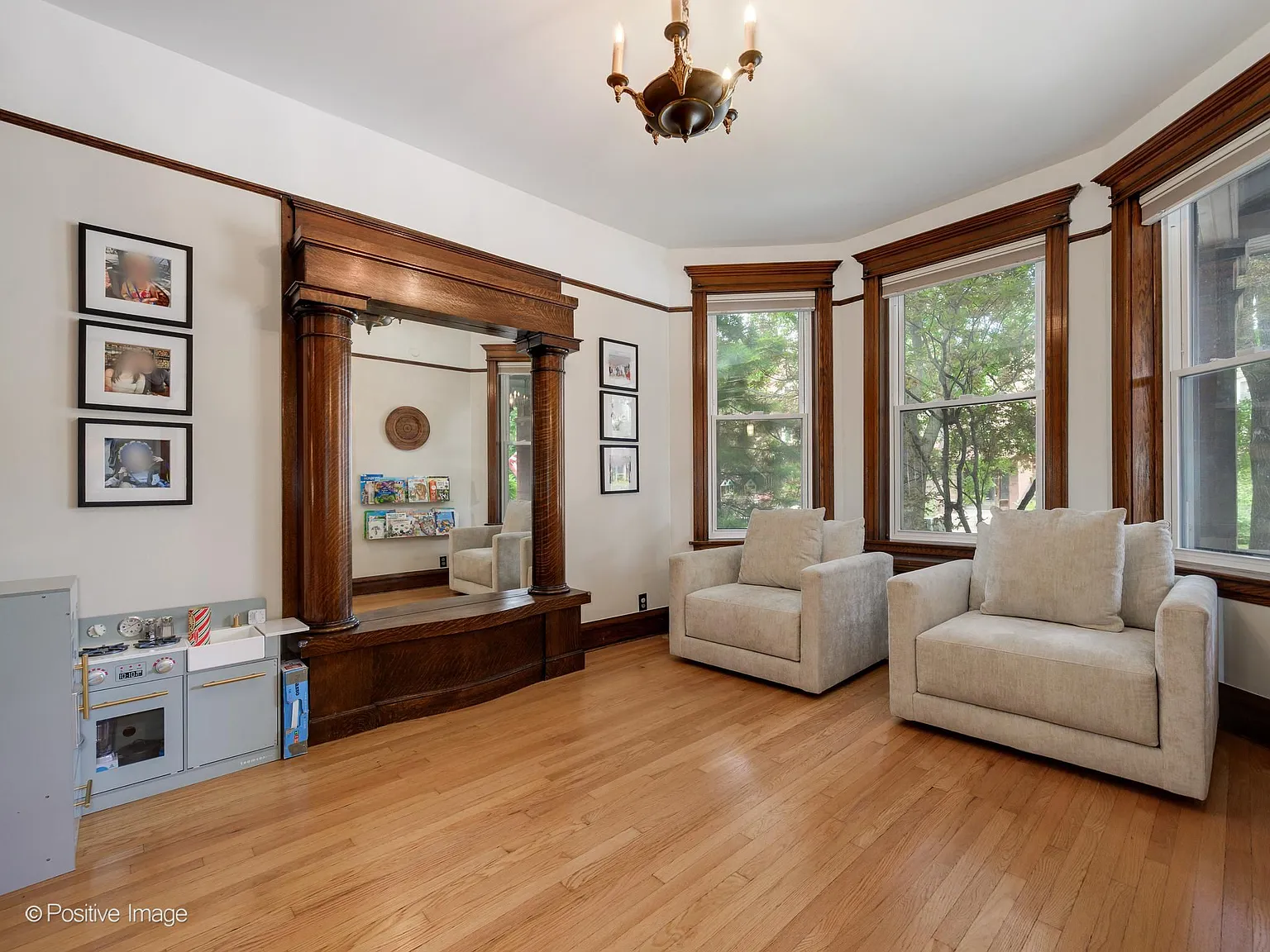 5 bed, 2300 sqft, $5,000 — Photo 4