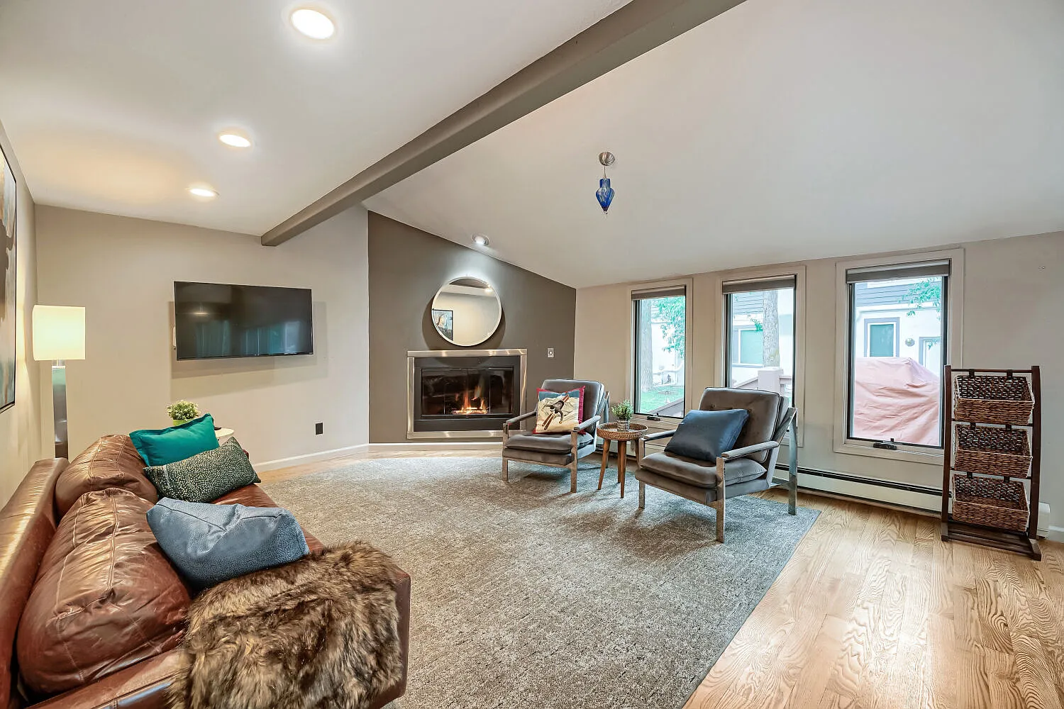 690 Deer Blvd — Photo 1