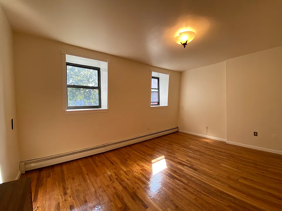 65 W 130th St #3
