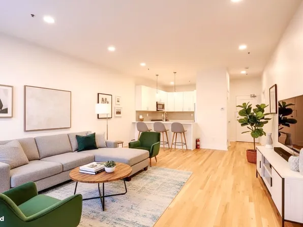 1115 Willow Avenue image 1 of 28