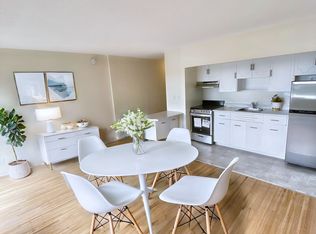 425 Carnarvon St #307, New Westminster, BC V3L1C3