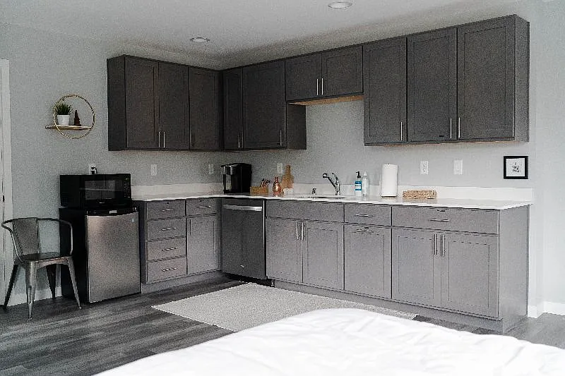 1 bed, 400 sqft, $1,600 — Photo 1