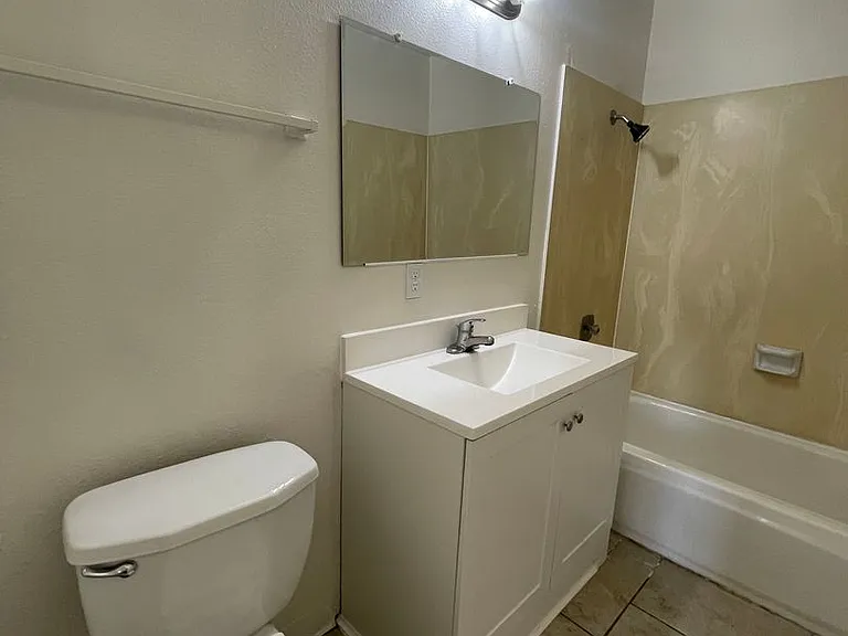 1221 N Peach Ave #152 — Photo 18