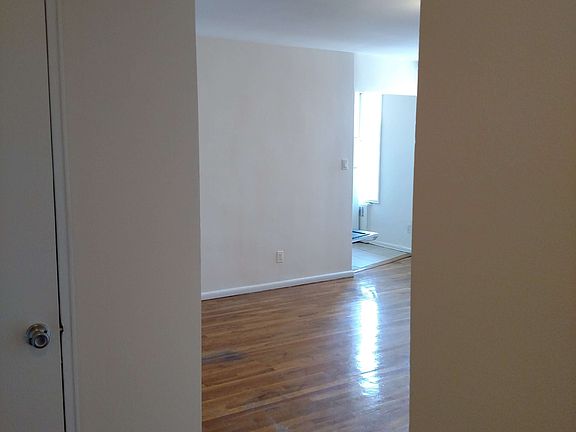 4th image of 9335 Lamont Ave APT 6G