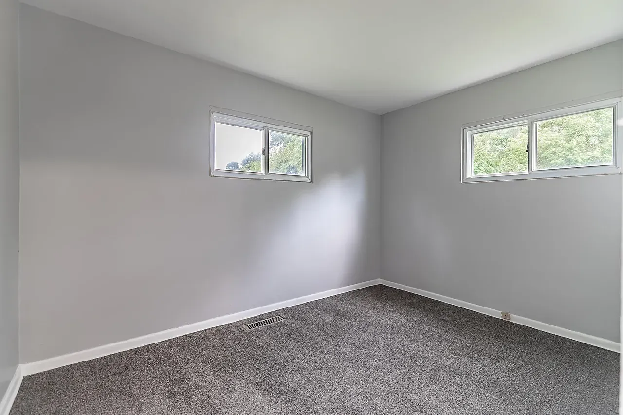 2 bed, 936 sqft, $1,950 — Photo 4