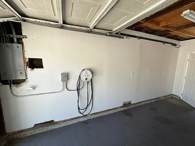 15022 Haynes St — Photo 34