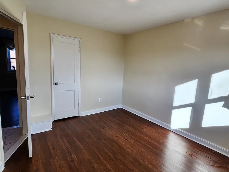3534 Cresson St — Photo 13