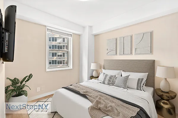 Sold by NextStopNY | media 5