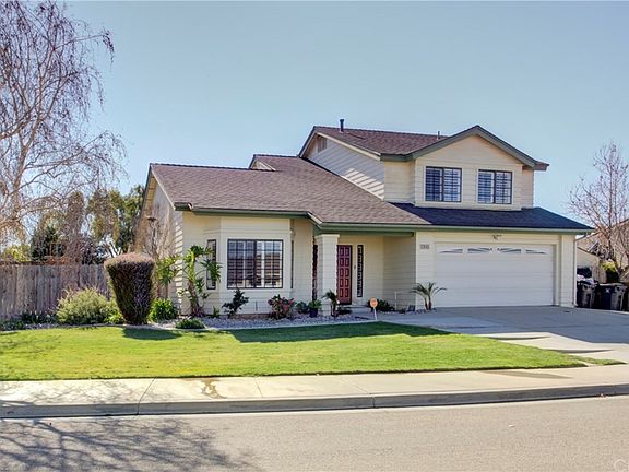 3rd image of 1845 Sequoia Dr