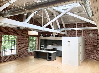 1725 10th St SUITE 202, Sacramento, CA 95811