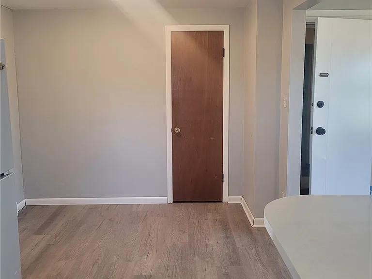 425 Joe McCarthy Dr — Photo 6