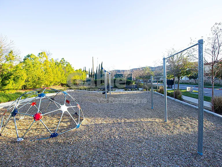 21916 Moveo Dr — Photo 23