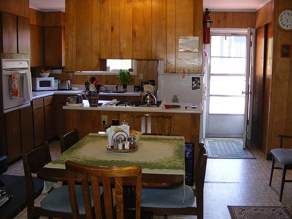 4th image of 7920 Zaugg Dr