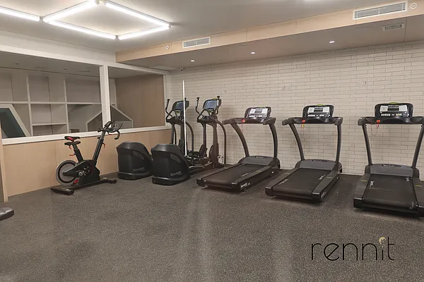 Rented by Rennit Inc. | media 21