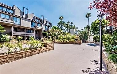 2nd image of 13331 Moorpark St APT 108