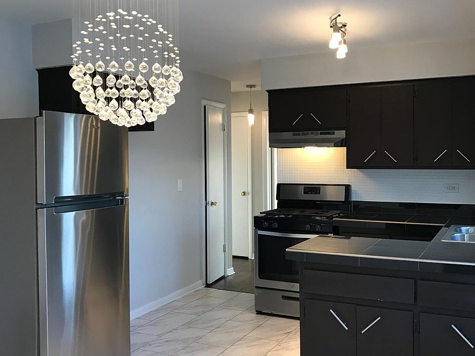 1st image of 3834 N Harlem Ave #3W