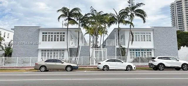 Building Photo - 7445 Harding Ave #112
