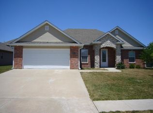 5803 Vero Way, Columbia, MO 65201