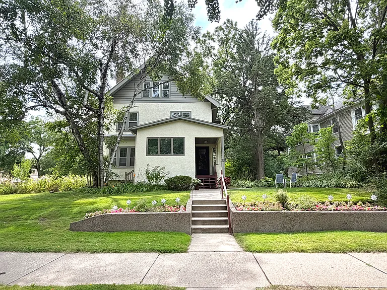 2150 Carter Ave #2 — Photo 1