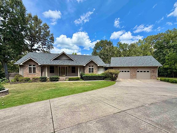 2nd image of 830 Windancer Cir