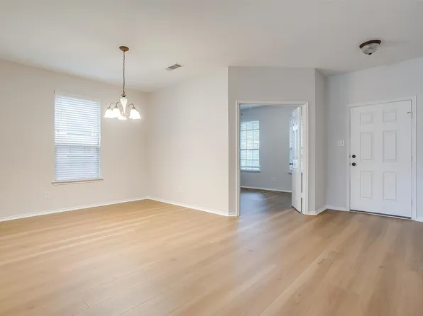 9065 Golden Sunset Trl, Fort Worth, TX 76244