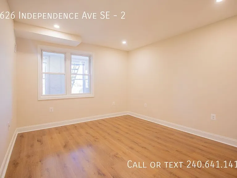 1626 Independence Ave SE #2 — Photo 5
