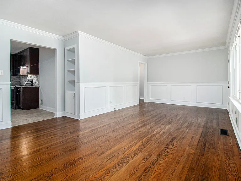 1686 Derrill Dr — Photo 22