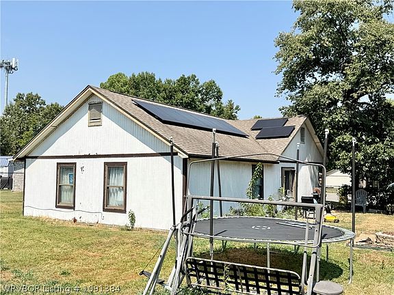 3rd image of 4221 S 16th St