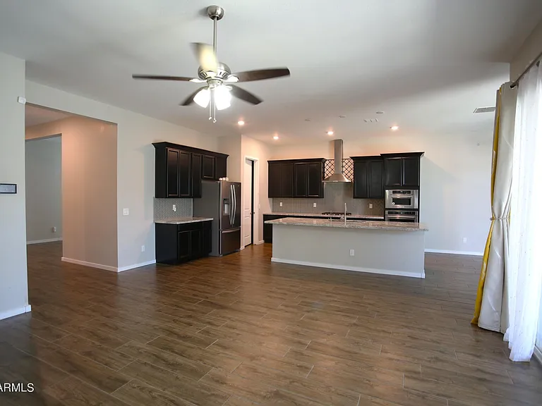 1201 E Cherrywood Pl — Photo 37